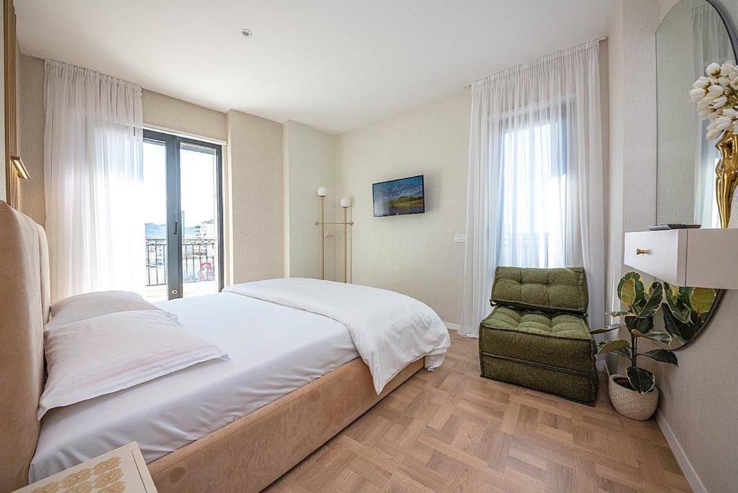 Green Terrace Square View Tirana Exterior foto